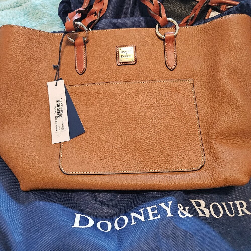 Dooney & Bourke tote
